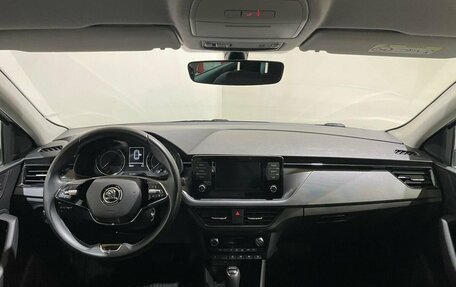 Skoda Rapid II, 2022 год, 1 700 000 рублей, 28 фотография