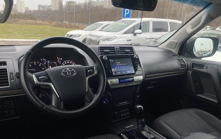 Toyota Land Cruiser Prado 150 рестайлинг 2, 2018 год, 4 199 000 рублей, 4 фотография