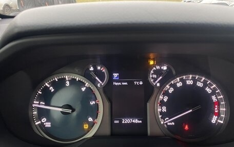 Toyota Land Cruiser Prado 150 рестайлинг 2, 2018 год, 4 199 000 рублей, 10 фотография