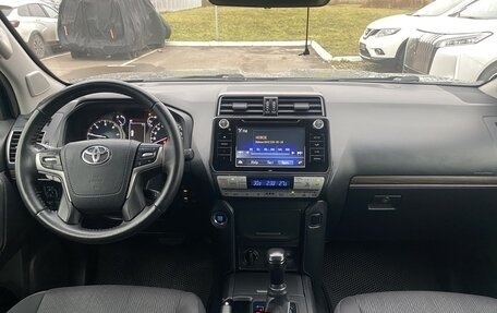 Toyota Land Cruiser Prado 150 рестайлинг 2, 2018 год, 4 199 000 рублей, 17 фотография