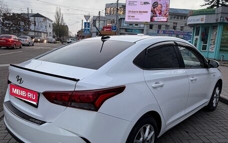 Hyundai Solaris II рестайлинг, 2021 год, 1 500 000 рублей, 3 фотография
