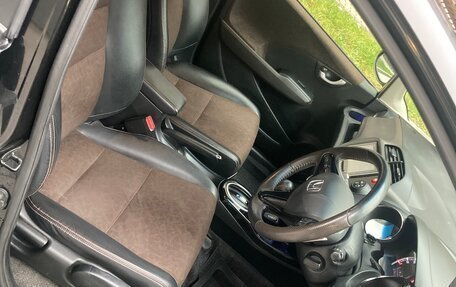 Honda Fit Shuttle I рестайлинг, 2013 год, 995 000 рублей, 23 фотография