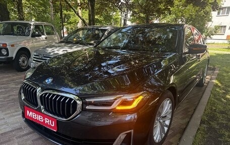 BMW 5 серия, 2021 год, 4 950 000 рублей, 1 фотография