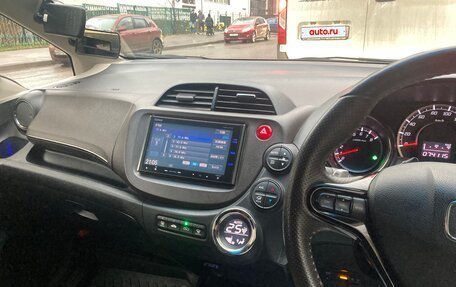 Honda Fit Shuttle I рестайлинг, 2013 год, 995 000 рублей, 26 фотография