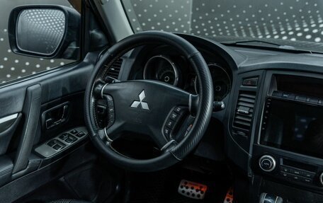 Mitsubishi Pajero IV, 2011 год, 1 819 000 рублей, 17 фотография