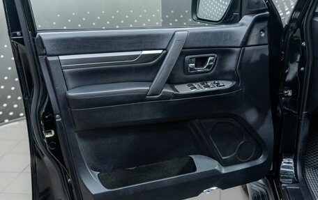 Mitsubishi Pajero IV, 2011 год, 1 819 000 рублей, 18 фотография