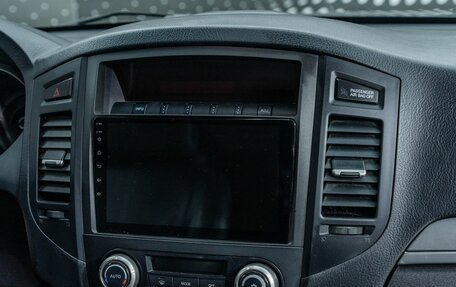 Mitsubishi Pajero IV, 2011 год, 1 819 000 рублей, 16 фотография