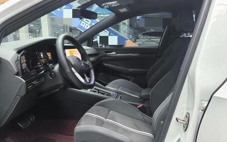 Volkswagen Golf VIII, 2023 год, 1 800 006 рублей, 5 фотография