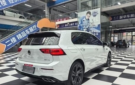 Volkswagen Golf VIII, 2023 год, 1 800 006 рублей, 4 фотография