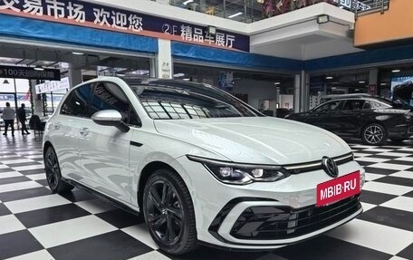 Volkswagen Golf VIII, 2023 год, 1 800 006 рублей, 2 фотография