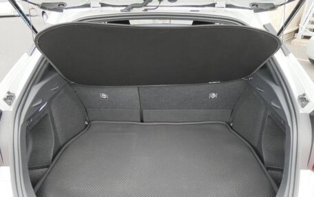 Toyota C-HR I рестайлинг, 2022 год, 1 800 069 рублей, 9 фотография