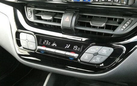 Toyota C-HR I рестайлинг, 2022 год, 1 800 069 рублей, 20 фотография