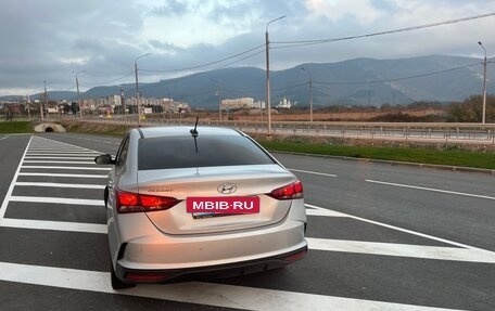 Hyundai Accent IV, 2022 год, 1 990 000 рублей, 3 фотография