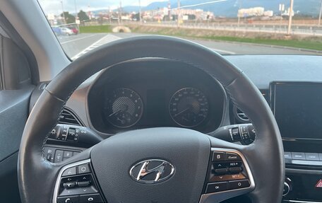 Hyundai Accent IV, 2022 год, 1 990 000 рублей, 12 фотография