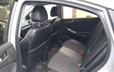 Hyundai Solaris II рестайлинг, 2015 год, 1 200 000 рублей, 7 фотография