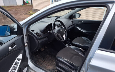 Hyundai Solaris II рестайлинг, 2015 год, 1 200 000 рублей, 9 фотография