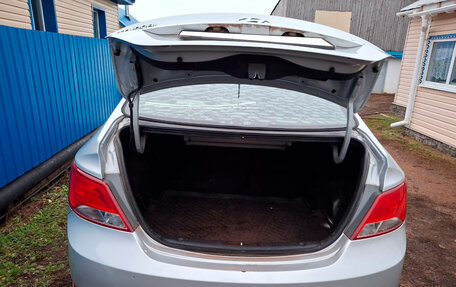 Hyundai Solaris II рестайлинг, 2015 год, 1 200 000 рублей, 10 фотография