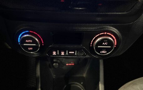 KIA Rio III рестайлинг, 2013 год, 875 000 рублей, 15 фотография