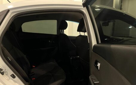 KIA Rio III рестайлинг, 2013 год, 875 000 рублей, 25 фотография