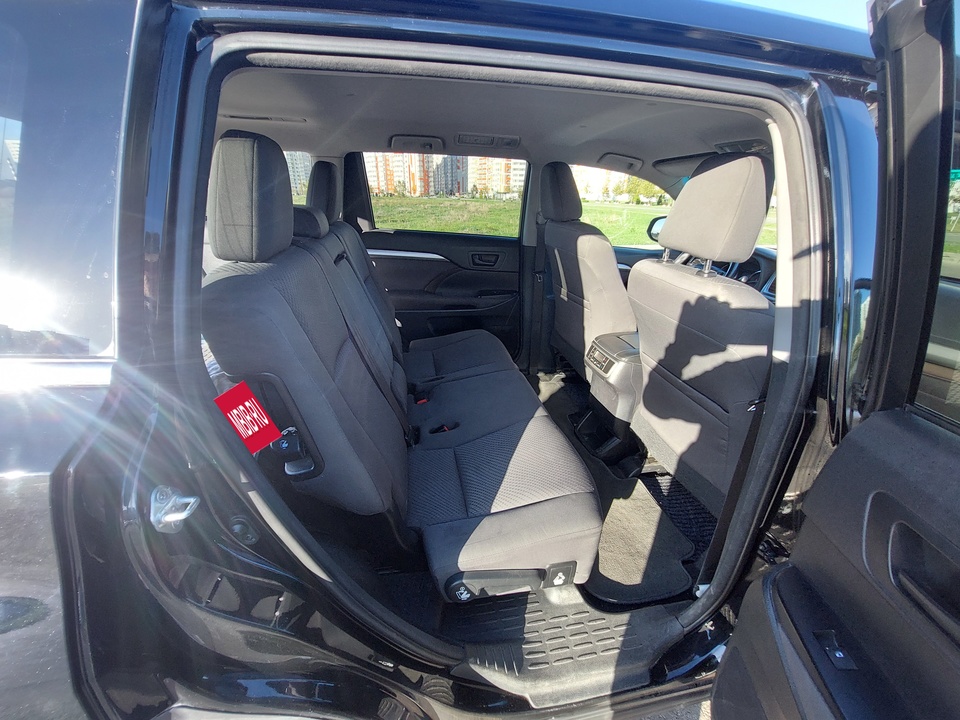 Toyota Highlander III, 2015 год, 2 320 000 рублей, 19 фотография