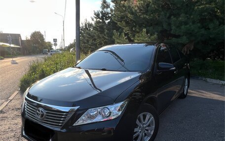 Toyota Camry, 2012 год, 1 990 000 рублей, 2 фотография