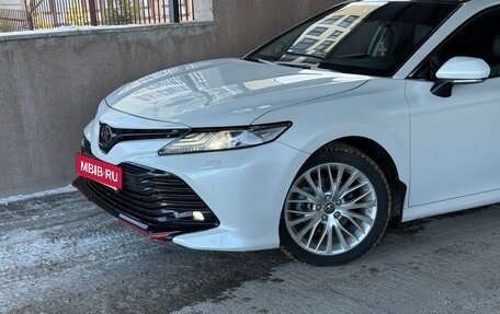 Toyota Camry, 2018 год, 2 599 000 рублей, 2 фотография