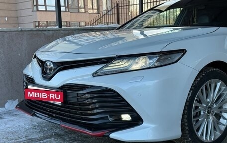 Toyota Camry, 2018 год, 2 599 000 рублей, 4 фотография