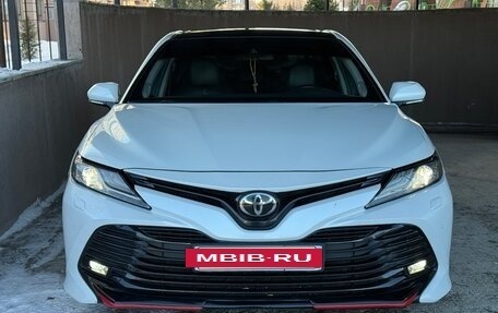 Toyota Camry, 2018 год, 2 599 000 рублей, 7 фотография