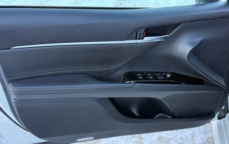 Toyota Camry, 2018 год, 2 599 000 рублей, 30 фотография