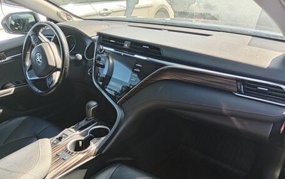 Toyota Camry, 2018 год, 1 895 000 рублей, 1 фотография