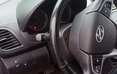 Hyundai Solaris II рестайлинг, 2014 год, 850 000 рублей, 17 фотография