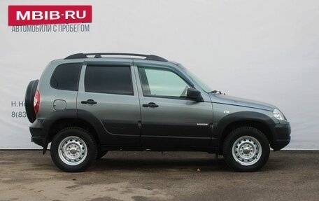 Chevrolet Niva I рестайлинг, 2018 год, 665 000 рублей, 4 фотография