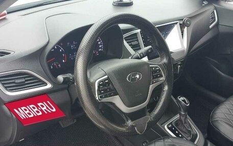 Hyundai Solaris II рестайлинг, 2018 год, 660 000 рублей, 4 фотография