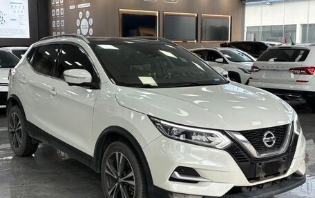 Nissan Qashqai, 2022 год, 1 800 012 рублей, 2 фотография
