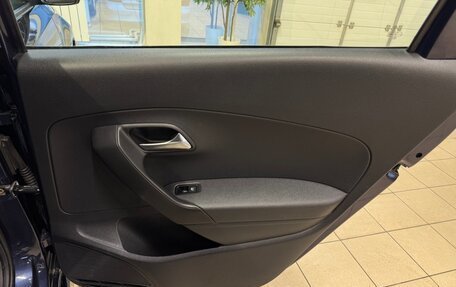 Volkswagen Polo VI (EU Market), 2012 год, 820 000 рублей, 17 фотография