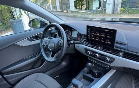 Audi A4, 2022 год, 4 249 111 рублей, 9 фотография