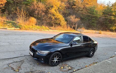 BMW 3 серия, 2013 год, 1 900 000 рублей, 10 фотография