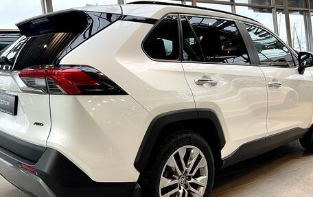 Toyota RAV4, 2020 год, 3 390 000 рублей, 6 фотография