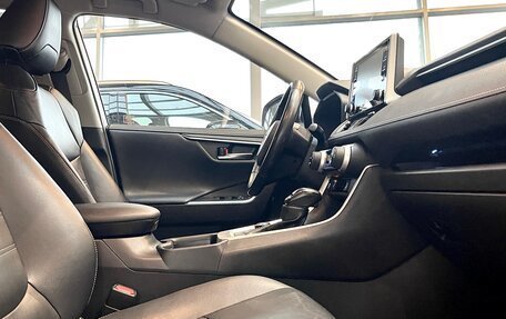 Toyota RAV4, 2020 год, 3 390 000 рублей, 20 фотография