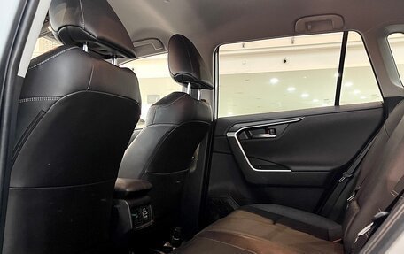 Toyota RAV4, 2020 год, 3 390 000 рублей, 25 фотография