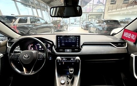 Toyota RAV4, 2020 год, 3 390 000 рублей, 26 фотография