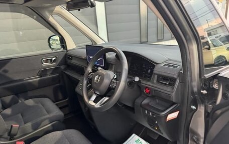 Honda Stepwgn, 2022 год, 2 130 777 рублей, 13 фотография