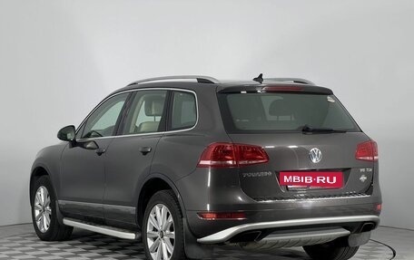 Volkswagen Touareg III, 2012 год, 2 200 000 рублей, 7 фотография