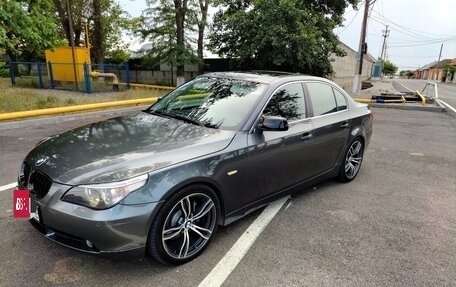 BMW 5 серия, 2005 год, 1 100 000 рублей, 3 фотография