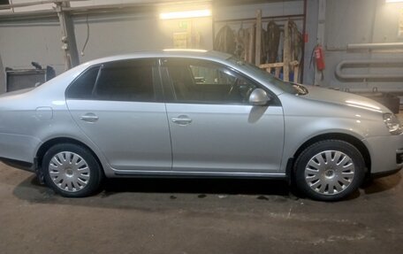 Volkswagen Jetta VI, 2009 год, 670 000 рублей, 17 фотография