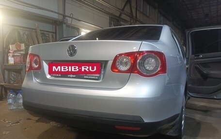Volkswagen Jetta VI, 2009 год, 670 000 рублей, 6 фотография