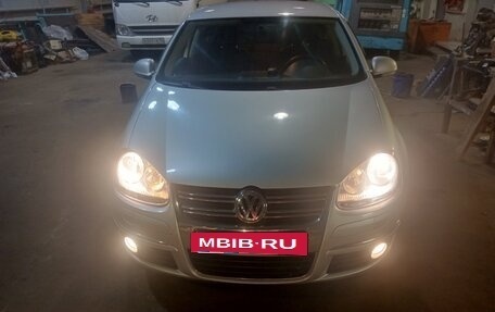 Volkswagen Jetta VI, 2009 год, 670 000 рублей, 24 фотография