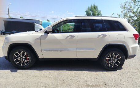 Jeep Grand Cherokee, 2011 год, 1 500 000 рублей, 10 фотография