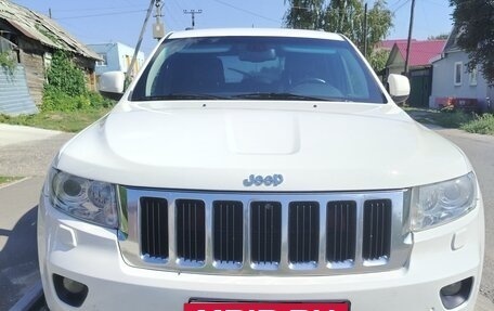 Jeep Grand Cherokee, 2011 год, 1 500 000 рублей, 2 фотография