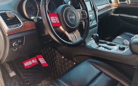 Jeep Grand Cherokee, 2011 год, 1 500 000 рублей, 12 фотография